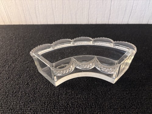 Lalique table centerpiece - table,